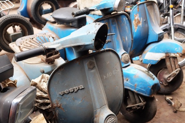 20 - Most og the Vespas in Ranchor lines are waiting for refurbishment