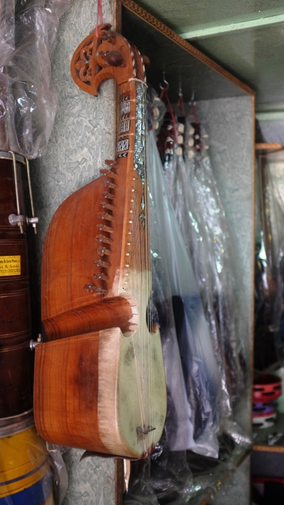 1 - Saleem and sons have a worshop in Korangi which manufactures rubabs and harmoniums
