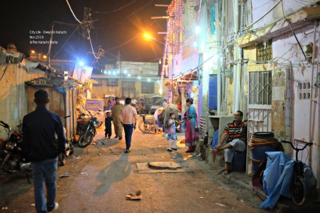 8-a-street-scene-in-shri-swaminarayn-neigborhood
